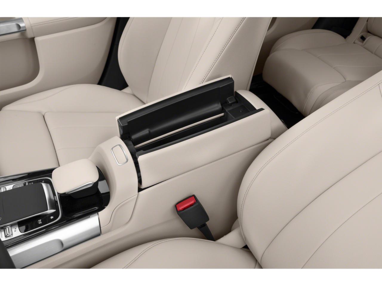 2021 Mercedes-Benz GLB Vehicle Photo in Appleton, WI 54913